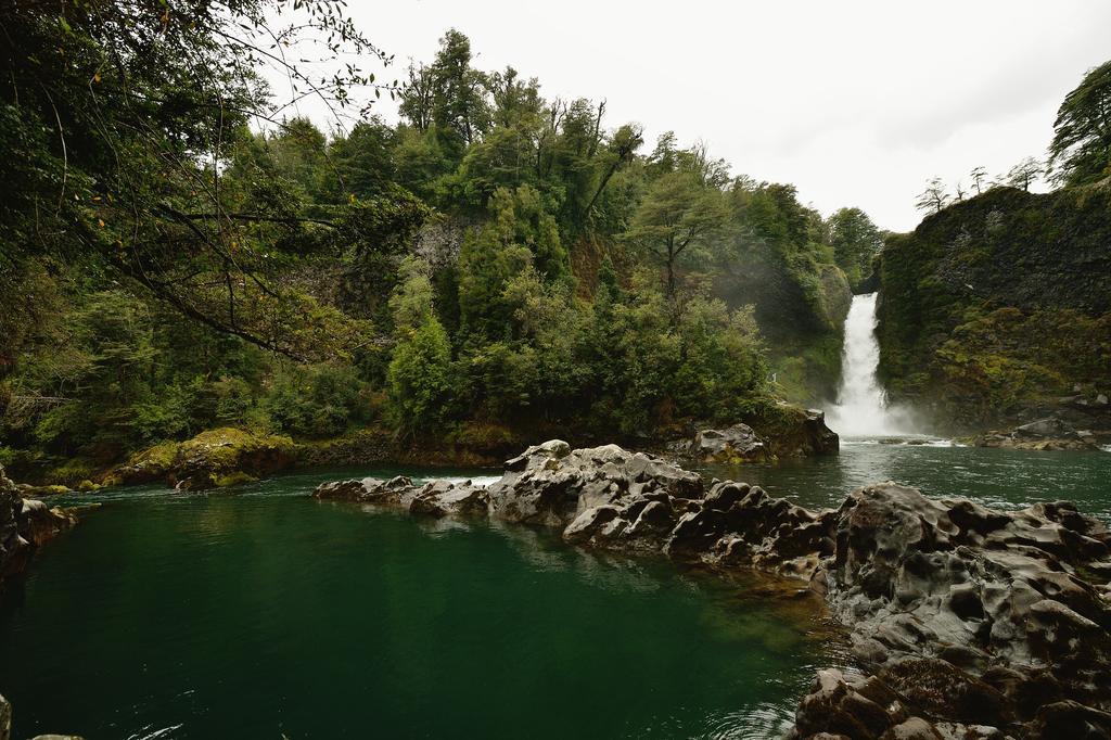 Huilo Huilo Nothofagus Hotel & Spa بويرتو فوي المظهر الخارجي الصورة