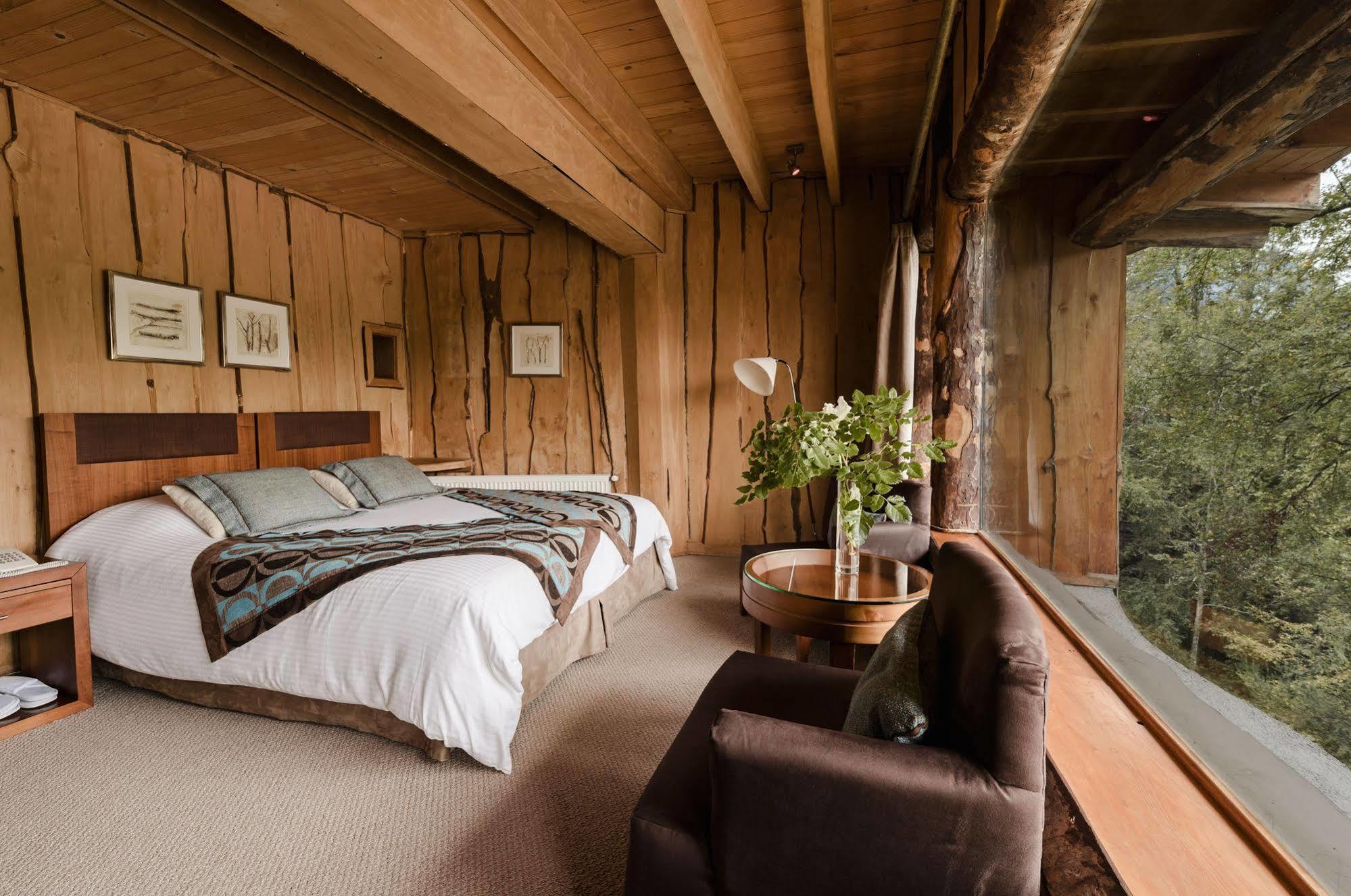 Huilo Huilo Nothofagus Hotel & Spa بويرتو فوي المظهر الخارجي الصورة