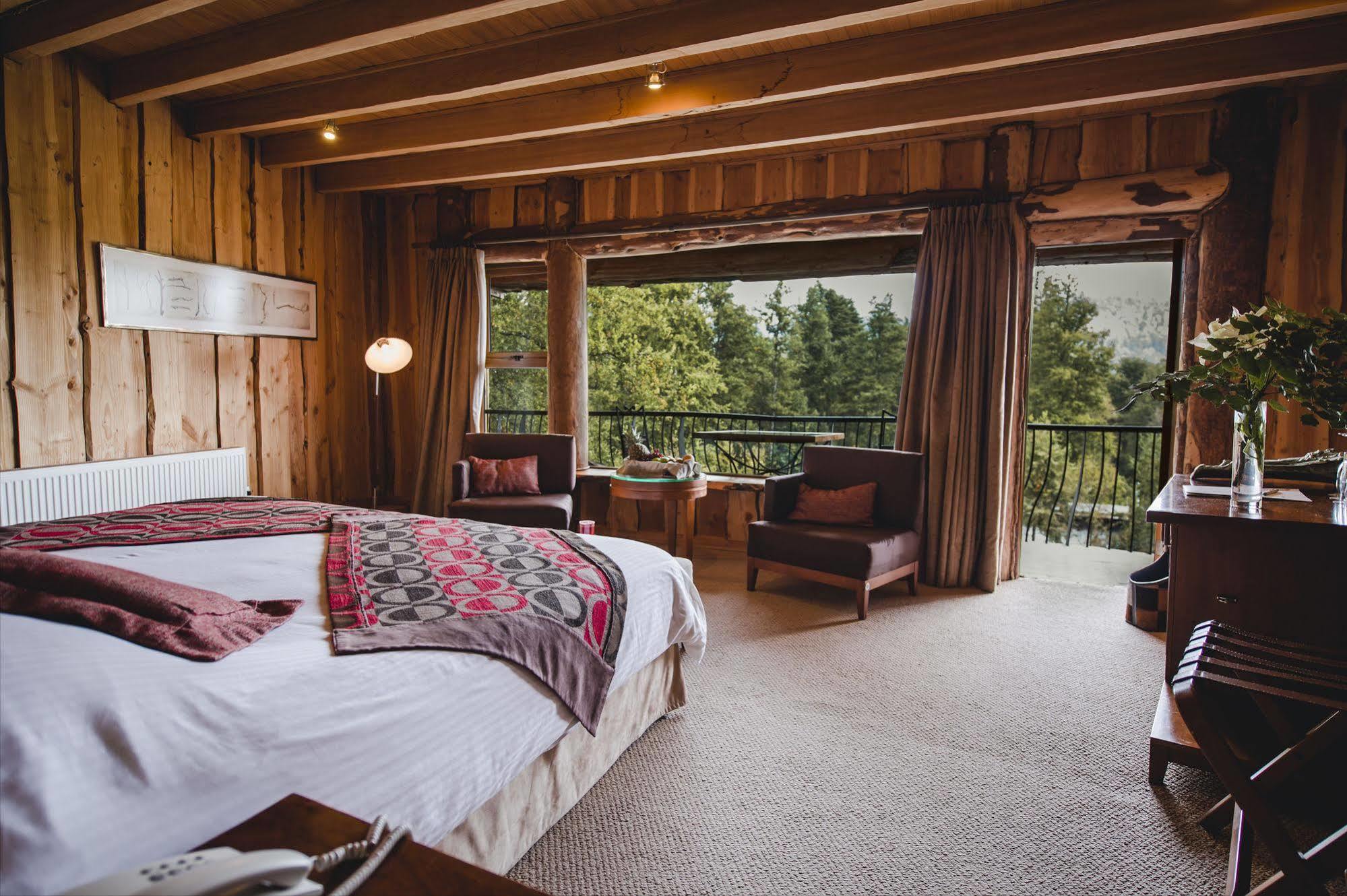 Huilo Huilo Nothofagus Hotel & Spa بويرتو فوي المظهر الخارجي الصورة